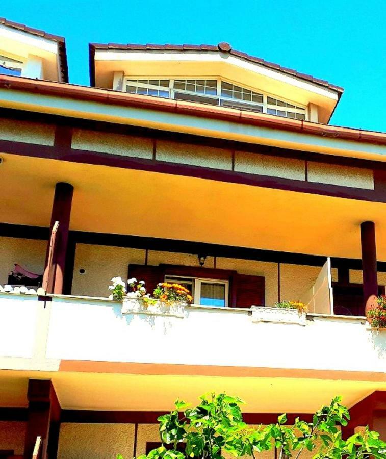 Apartament Casa Magnolia Pomezia Zewnętrze zdjęcie
